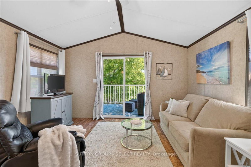 400 - 8685 Rock Glen Road