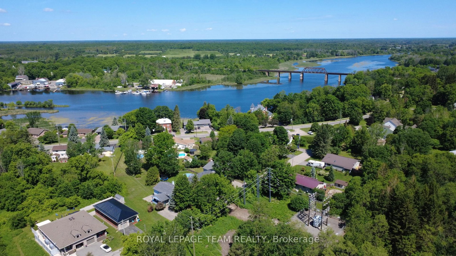 148 CHARLOTTE Street • Merrickville-Wolford, ON photo 2