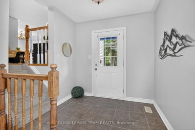 148 CHARLOTTE Street • Merrickville-Wolford, ON photo 4