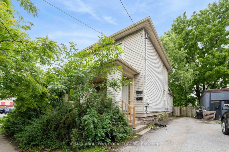 #MAIN 107 Lake Street, St. Catharines