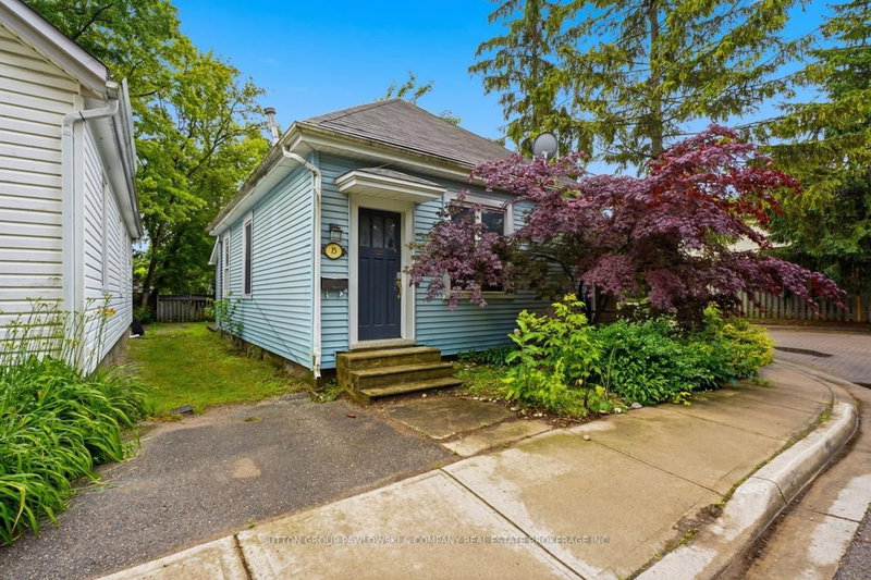 15 CARLTON Avenue
