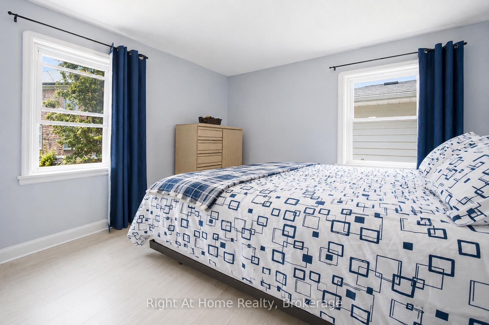16 Oriole Park Avenue • Belleville, ON photo 21