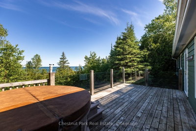56 ZORRA Drive • Northern Bruce Peninsula, ON photo 9