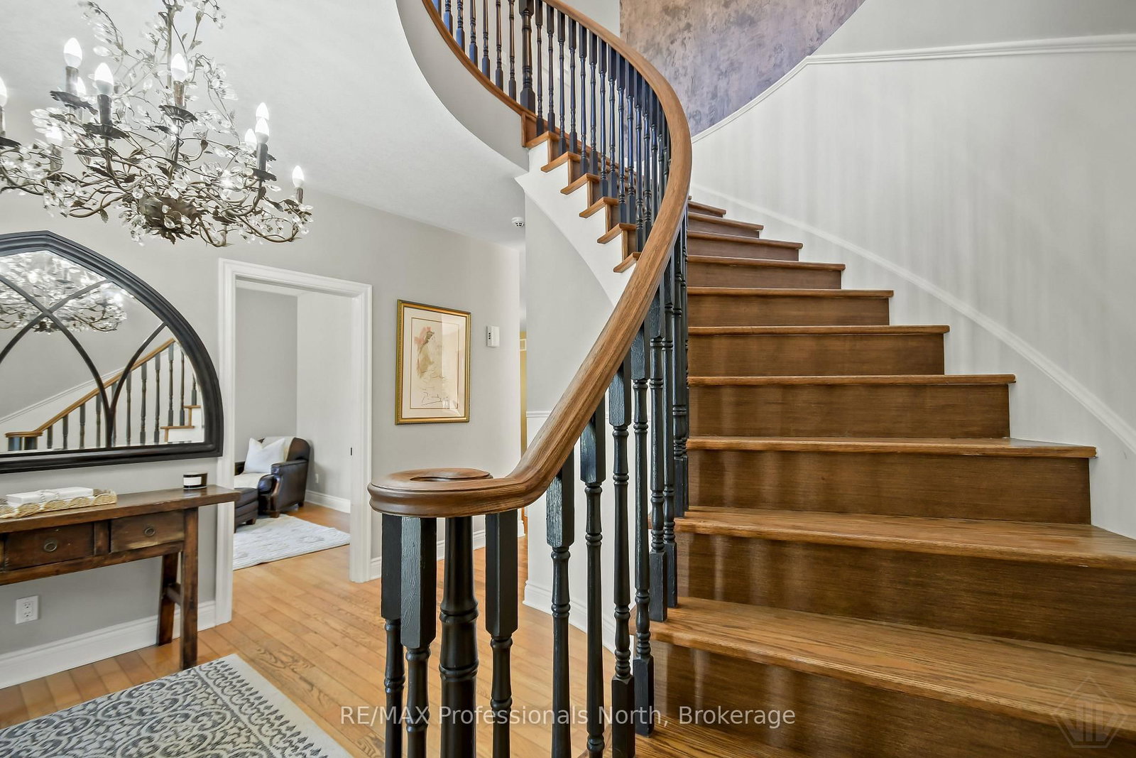 9 Melane Court • Bracebridge, ON photo 3