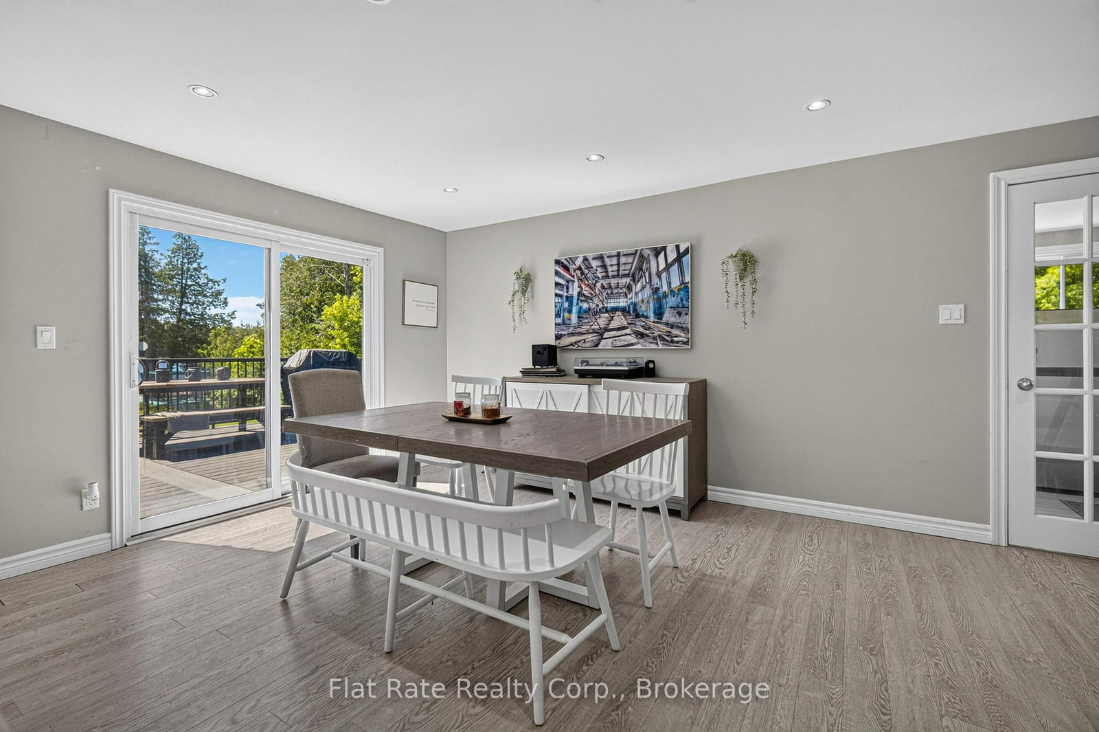 150 MARYLAND Drive • Selwyn, ON photo 12