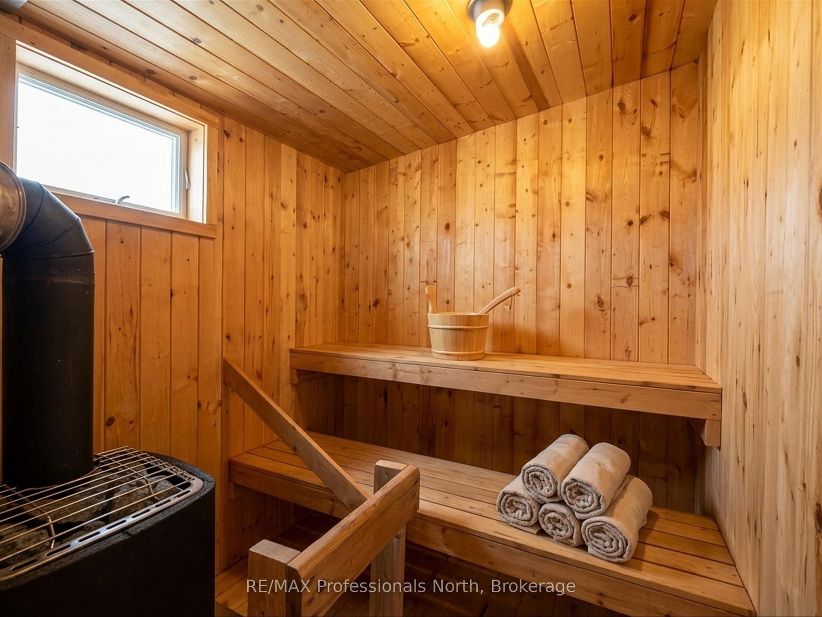 1007 Leech Lake Point Road • Bracebridge, ON photo 14