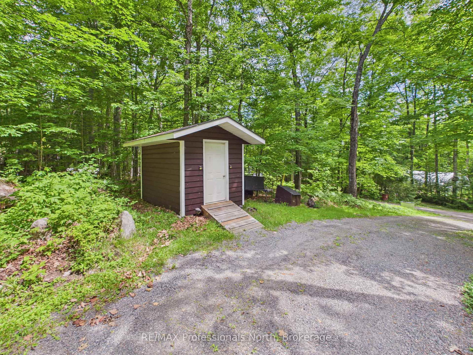 1007 Leech Lake Point Road • Bracebridge, ON photo 18
