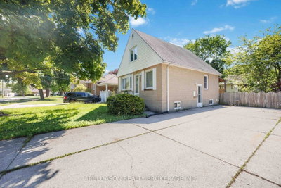 457 Montcalm Avenue — photo 2