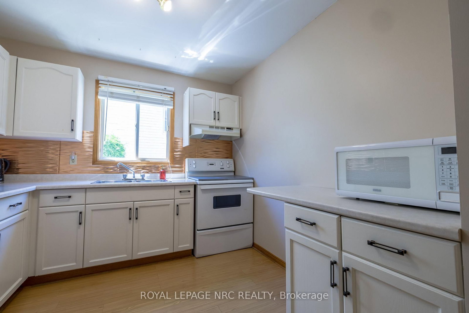 4916 Homestead Drive • Lincoln, ON photo 18