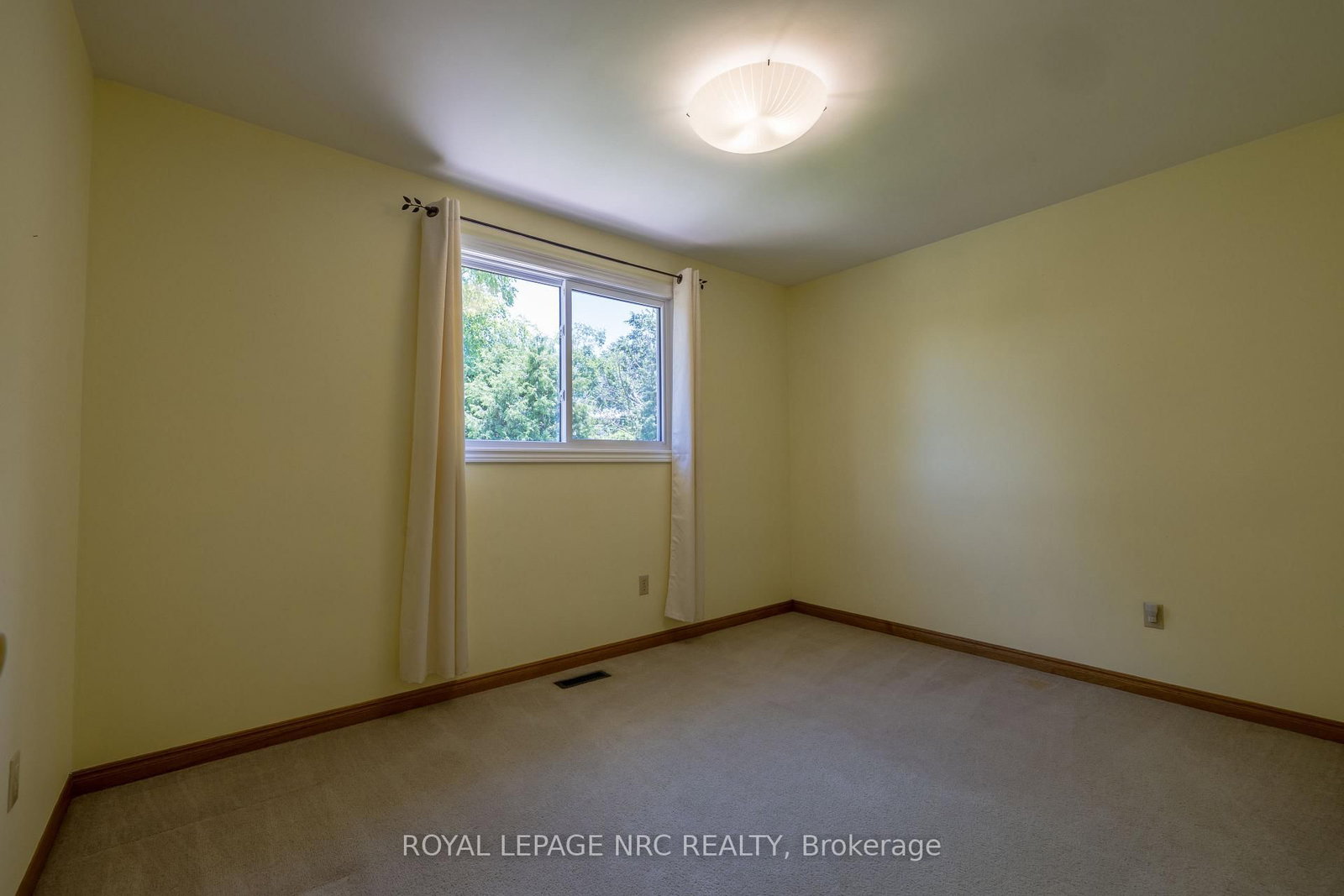 4916 Homestead Drive • Lincoln, ON photo 20