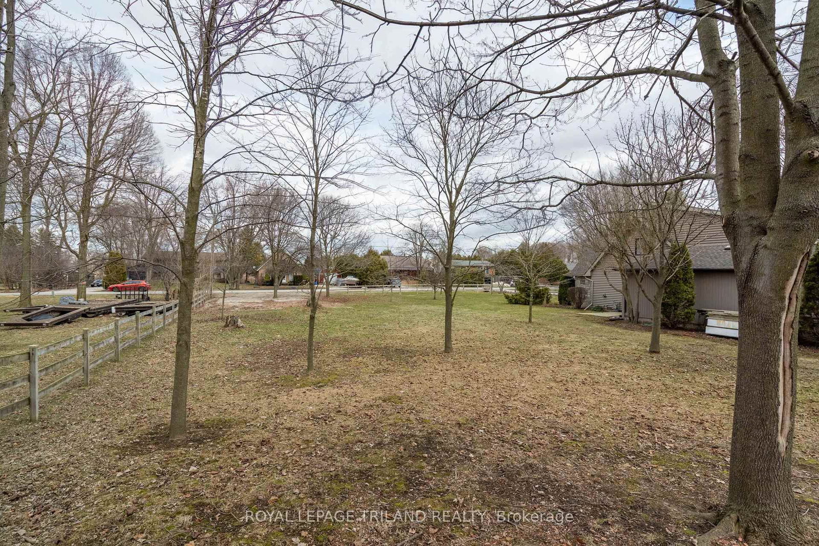 8419 Defore Drive • Lambton Shores, ON photo 10