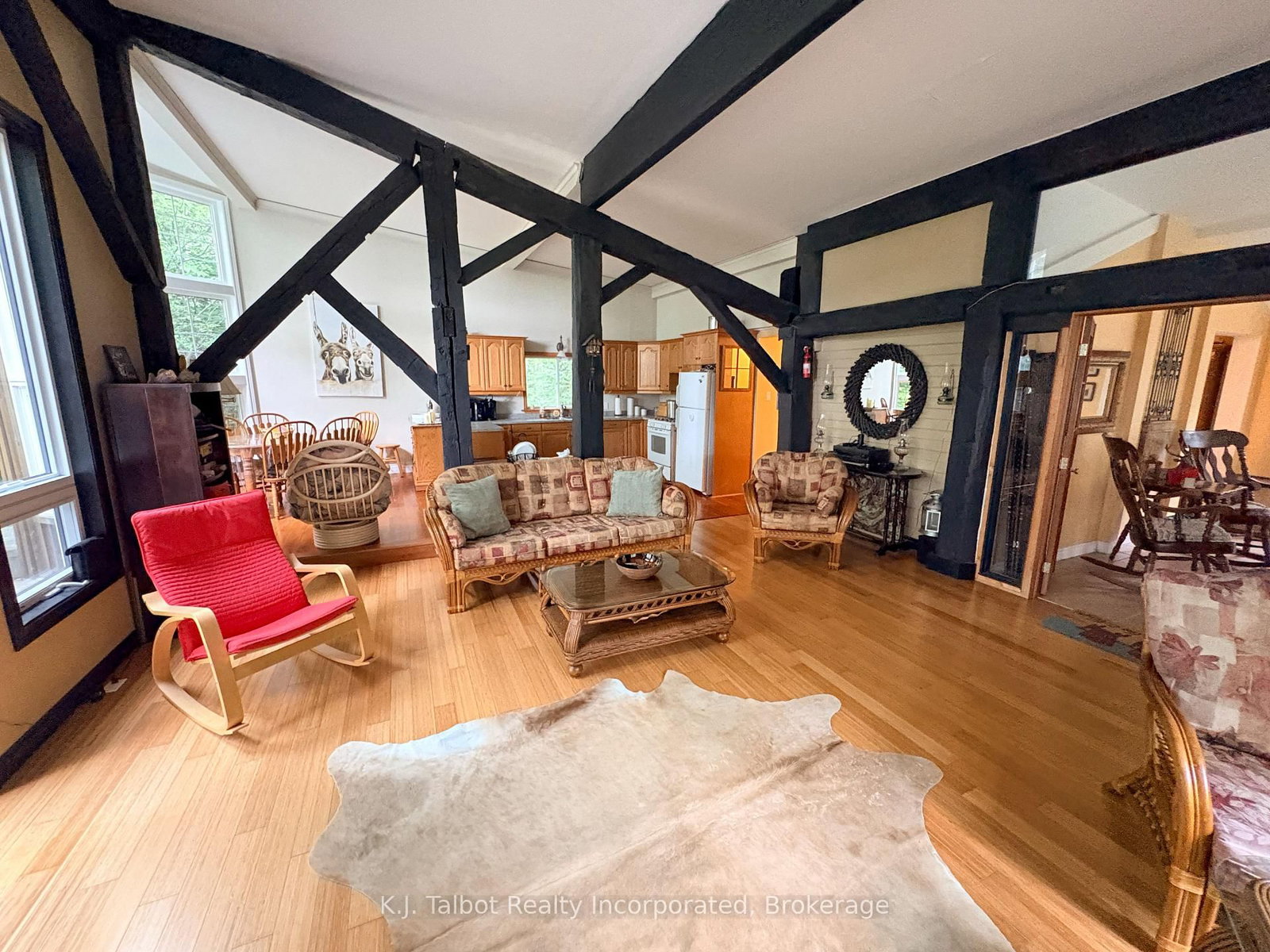 81001 Falls Road • Central Huron, ON photo 11