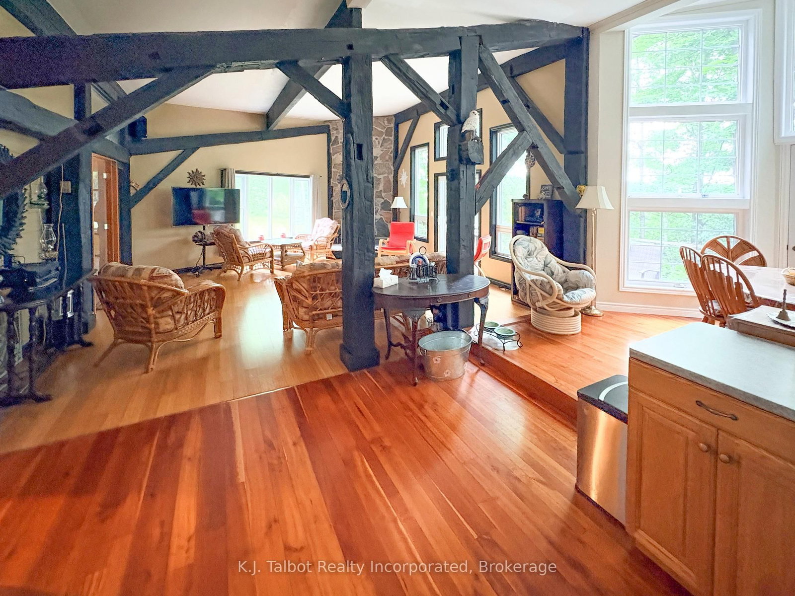 81001 Falls Road • Central Huron, ON photo 17