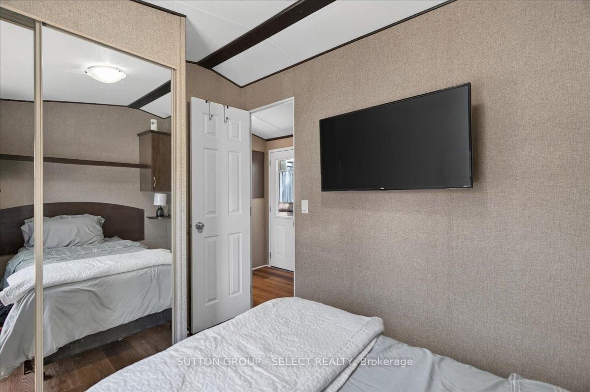 8685 Rock Glen Road • #403 • Lambton Shores, ON photo 14