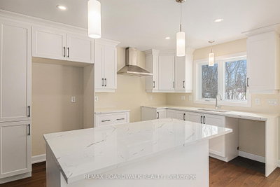 343 Voyageur Place • Russell, ON photo 6