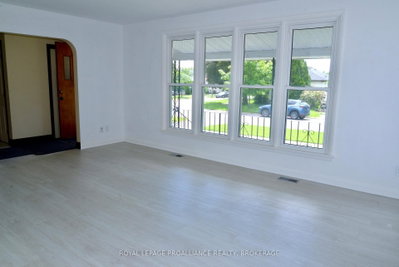 775 Alfred Crescent • Kingston, ON photo 5