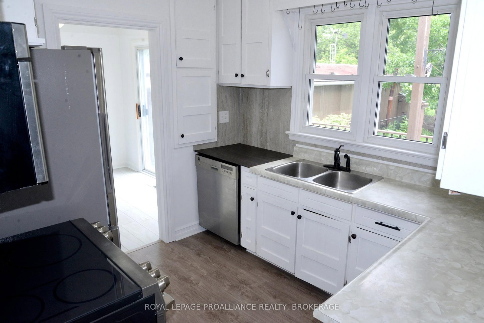 775 Alfred Crescent • Kingston, ON photo 8