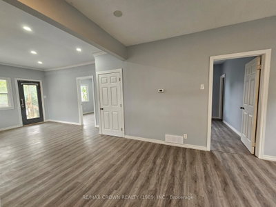 28 Lakeshore Drive — more photos