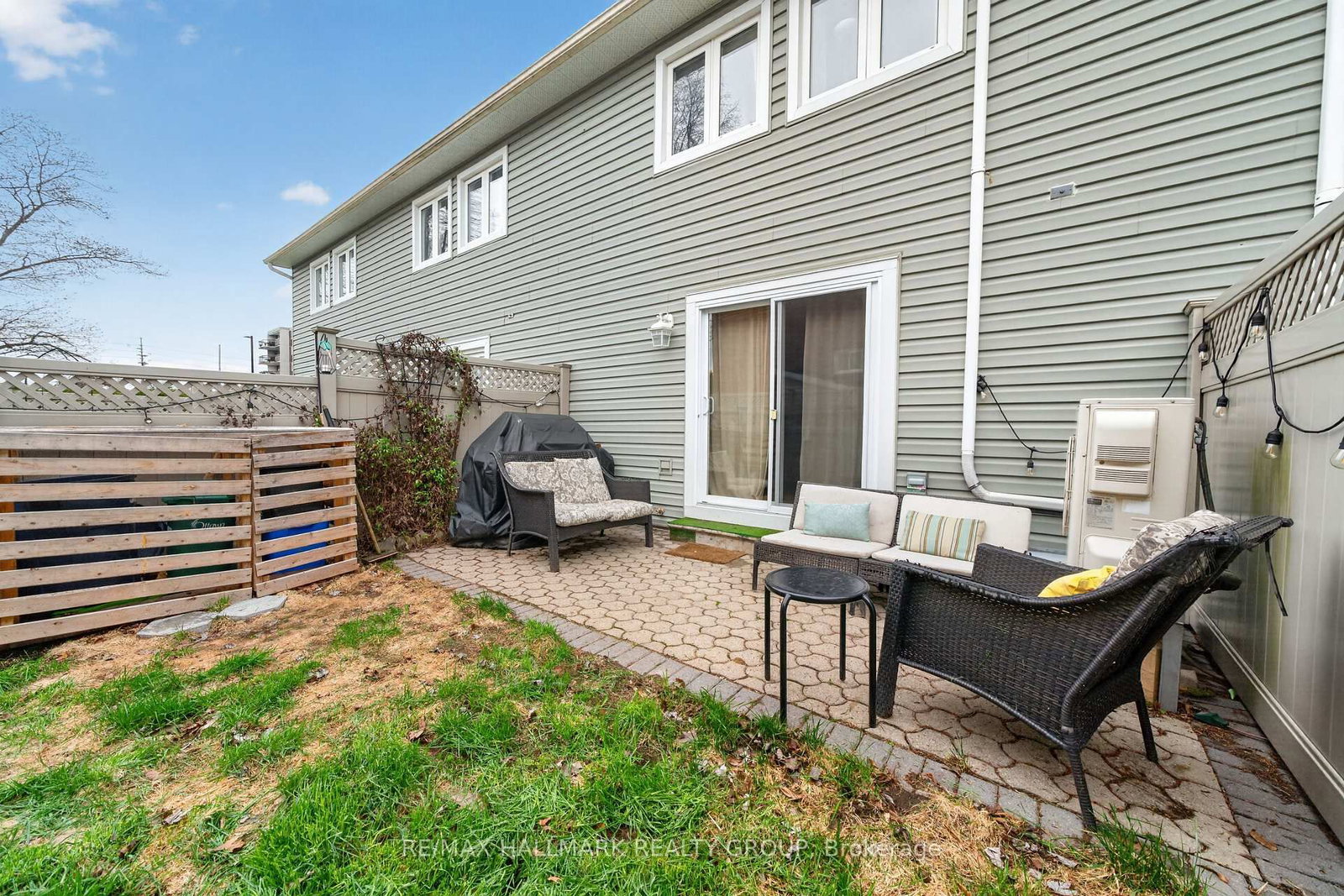Townhouse for sale at 8-740 Morin Street, Ottawa, Ontario, K1K 3G9 - Castle Heights - MLS: X13494792