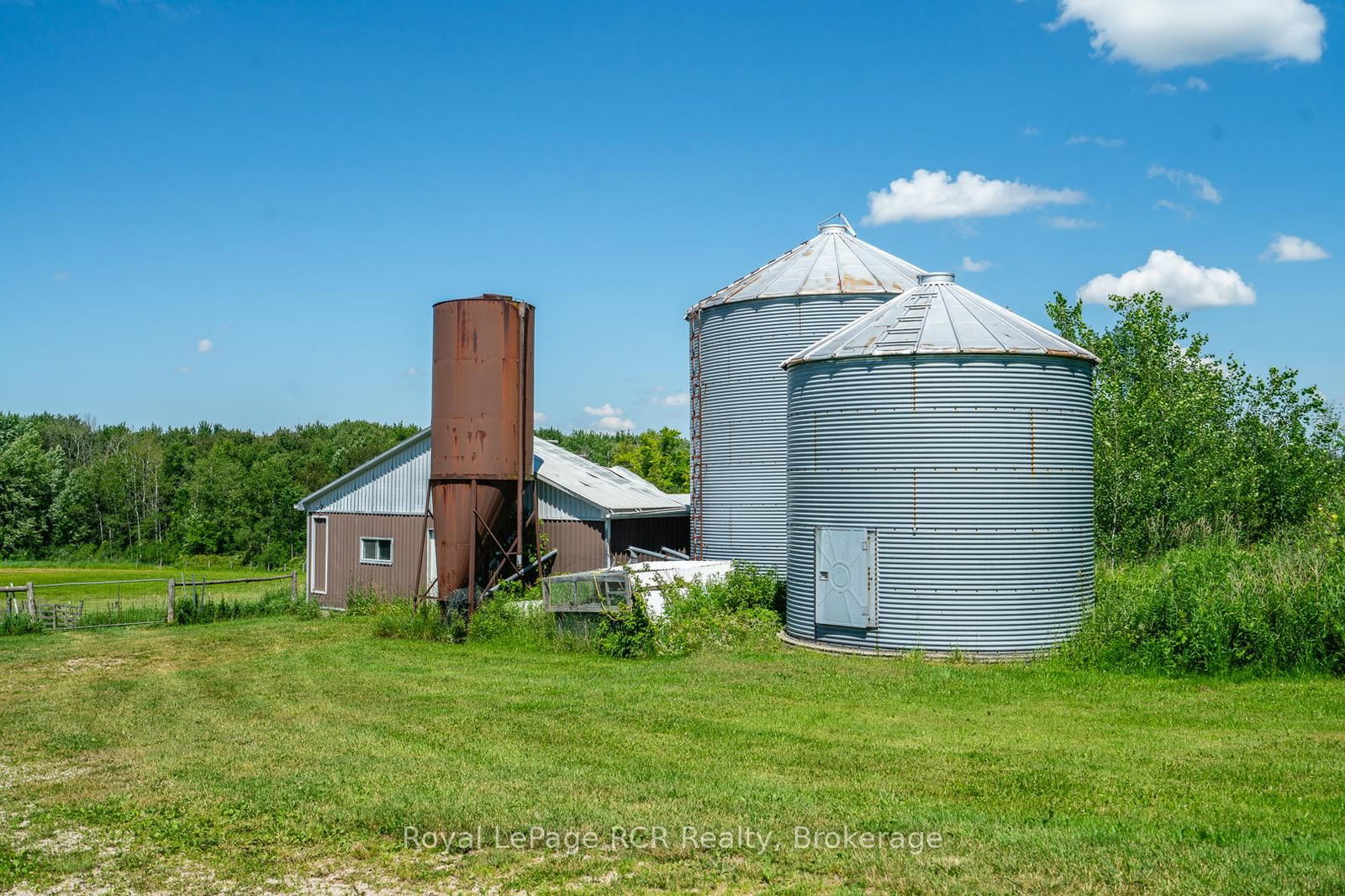 541568 Concession 14 NDR • West Grey, ON photo 11