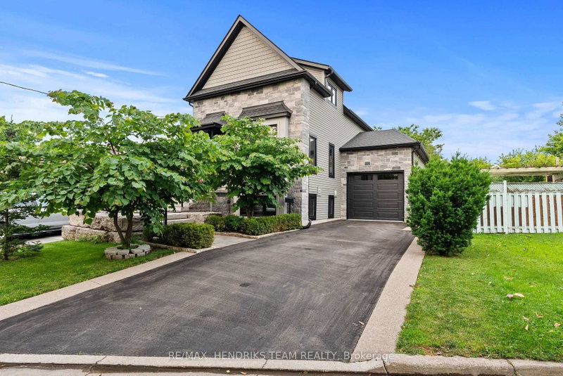 8 Stanmary Drive