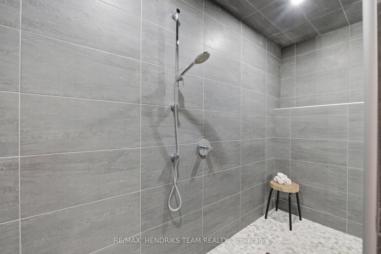 8 Stanmary Drive • St. Catharines, ON photo 33