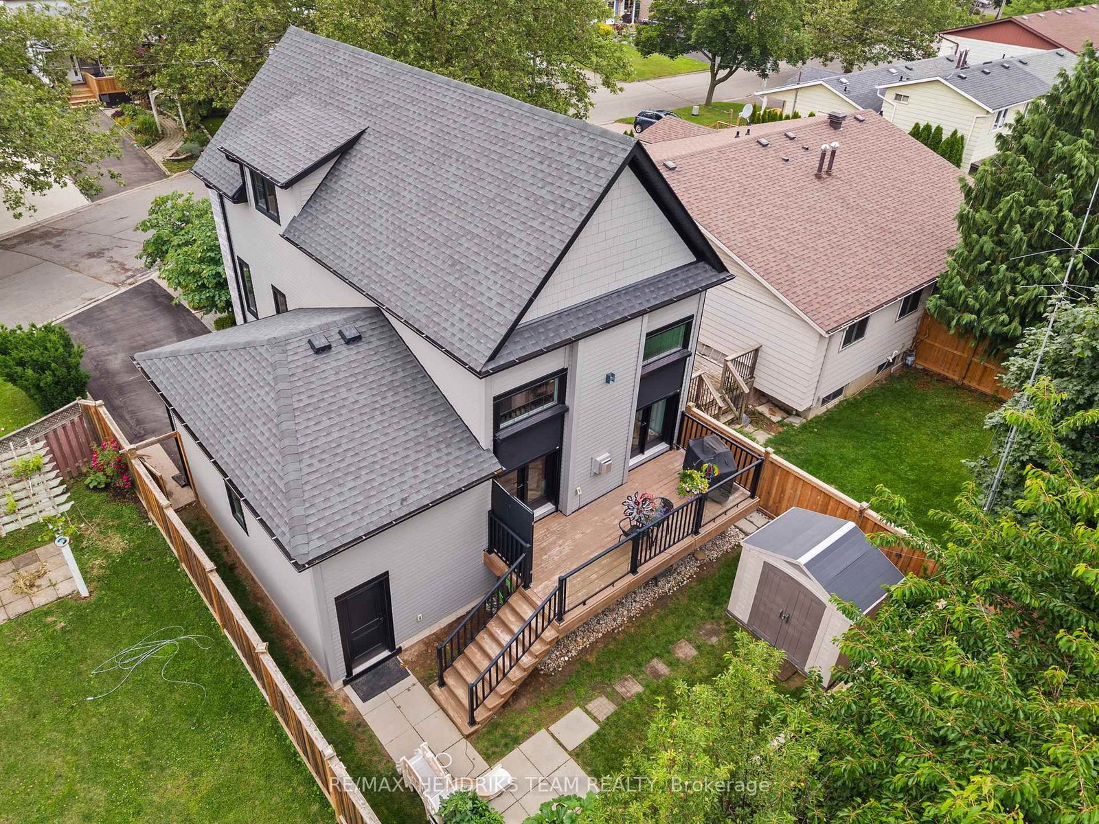 8 Stanmary Drive • St. Catharines, ON photo 41