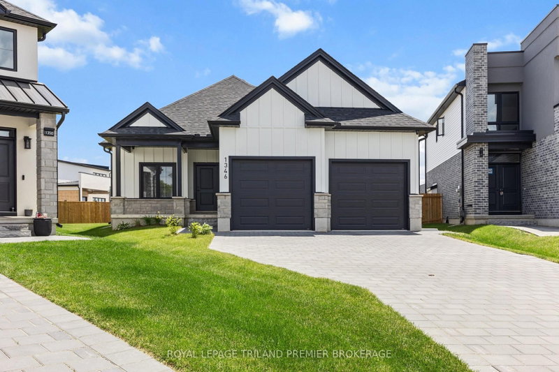 1346 Bush Hill Link, London North