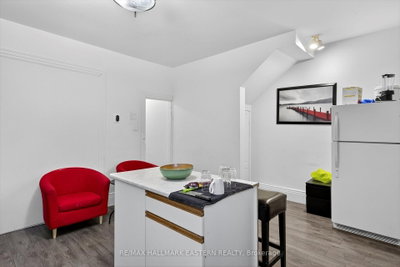 273 Thomas Street — photo 6