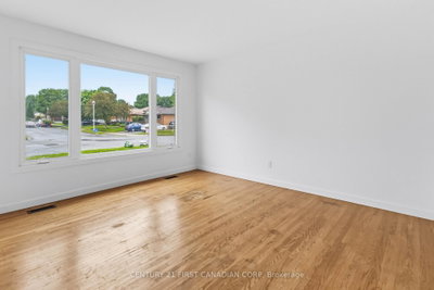 264 Admiral Drive • London East, ON photo 8