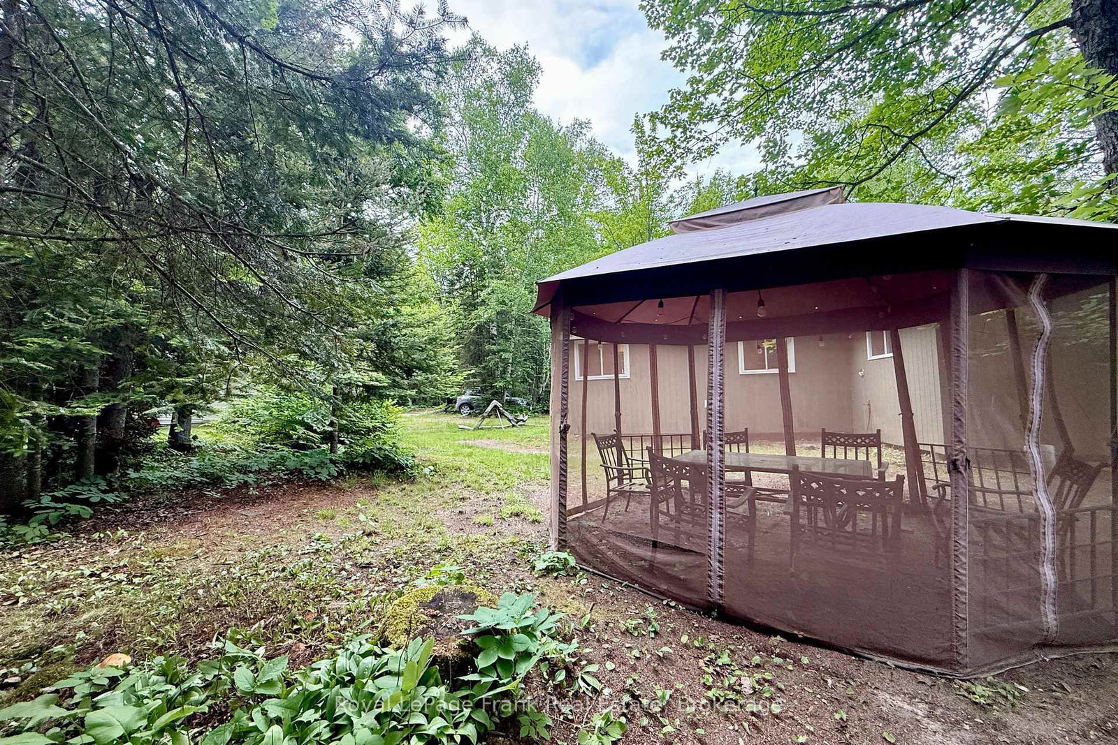 554A South McKenzie Lake Road • South Algonquin, ON photo 38