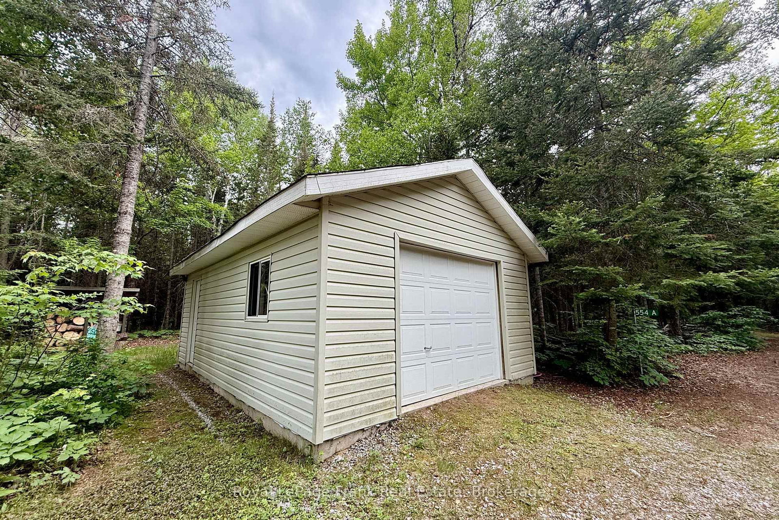 554A South McKenzie Lake Road • South Algonquin, ON photo 39