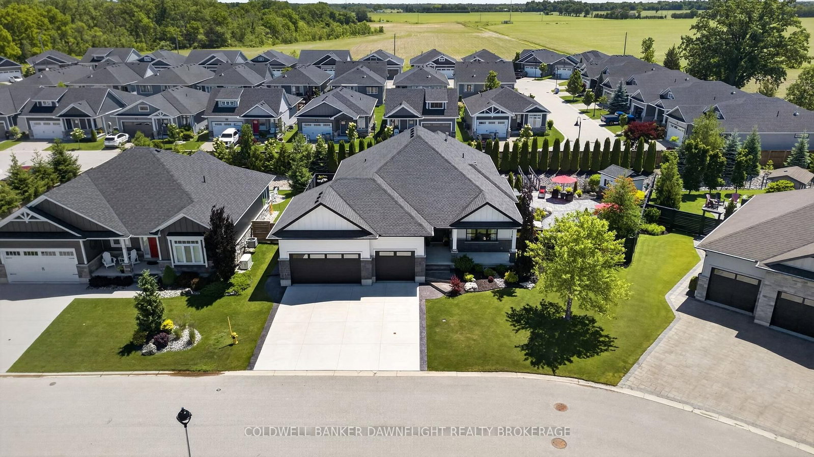 36 Erin Place • Lambton Shores, ON photo 4