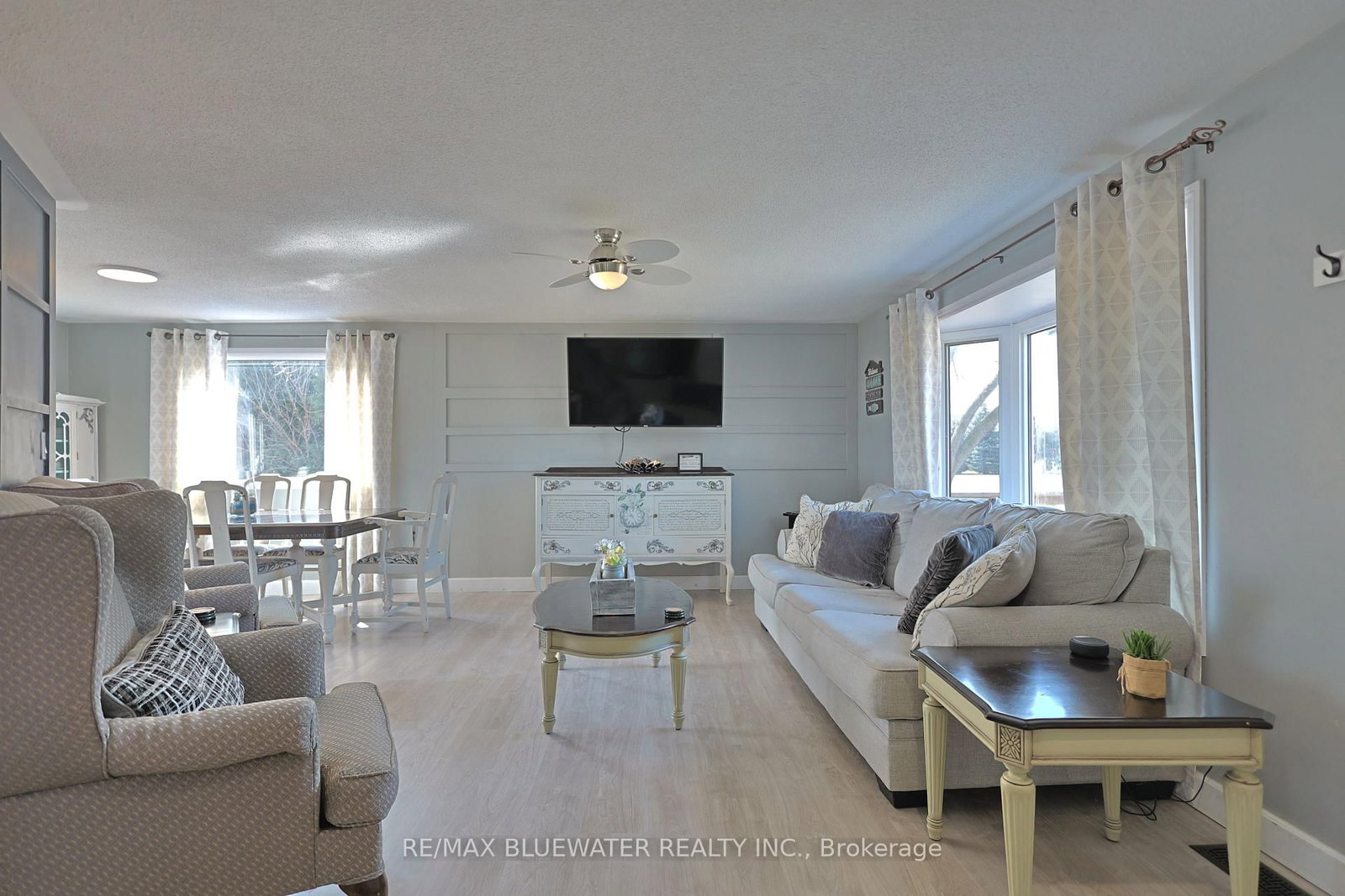 9897 Eric Street • Lambton Shores, ON photo 14