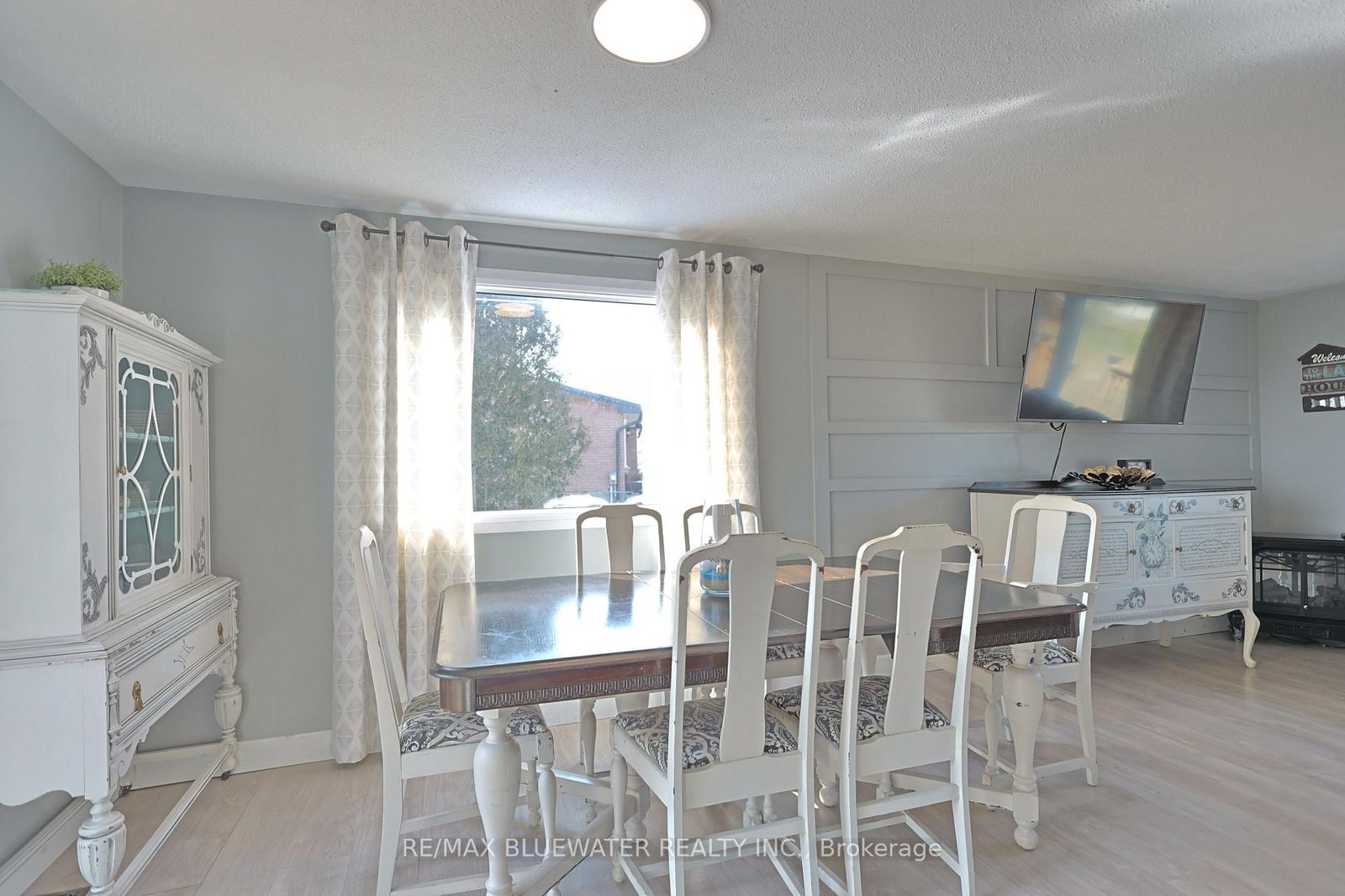 9897 Eric Street • Lambton Shores, ON photo 19