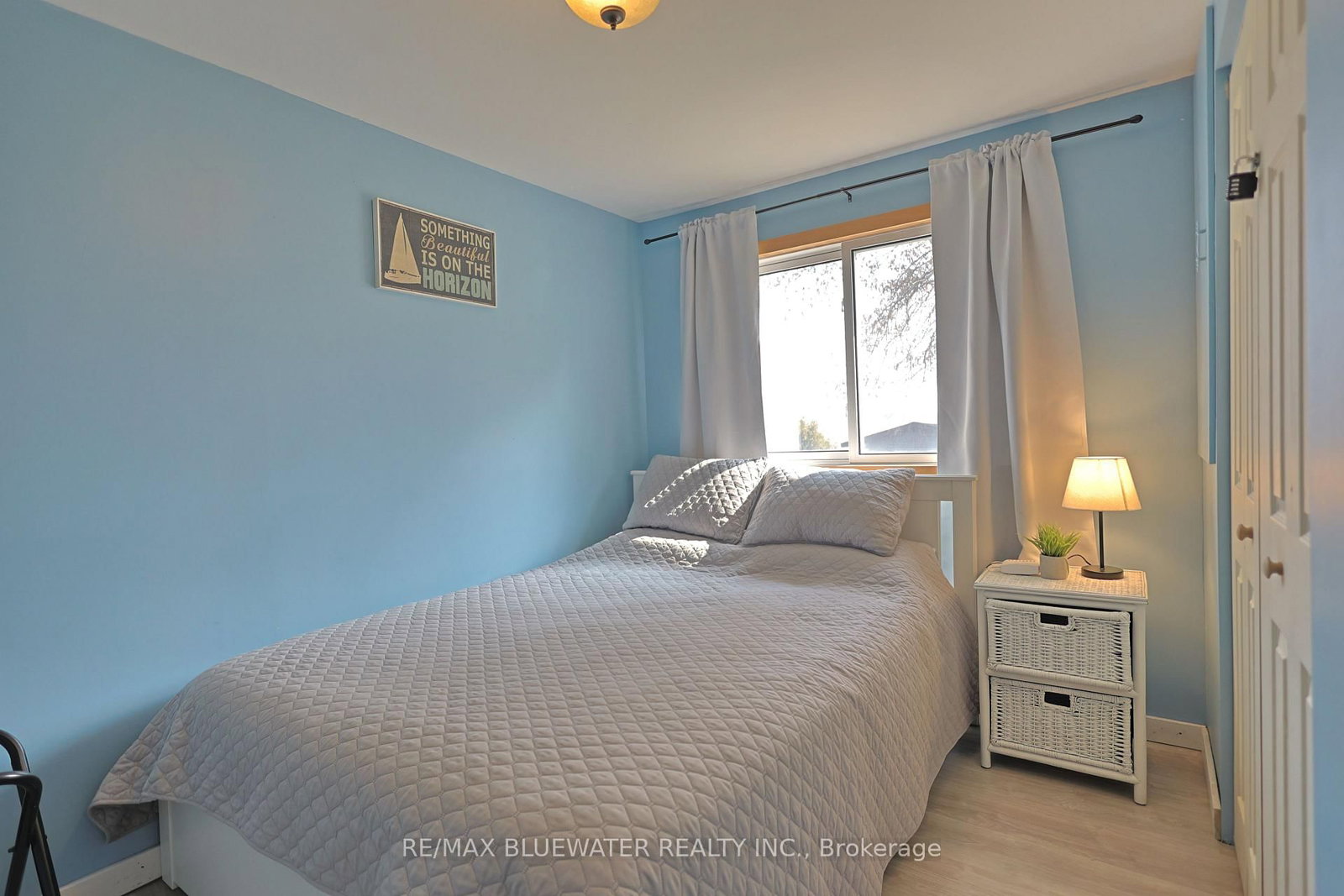 9897 Eric Street • Lambton Shores, ON photo 27