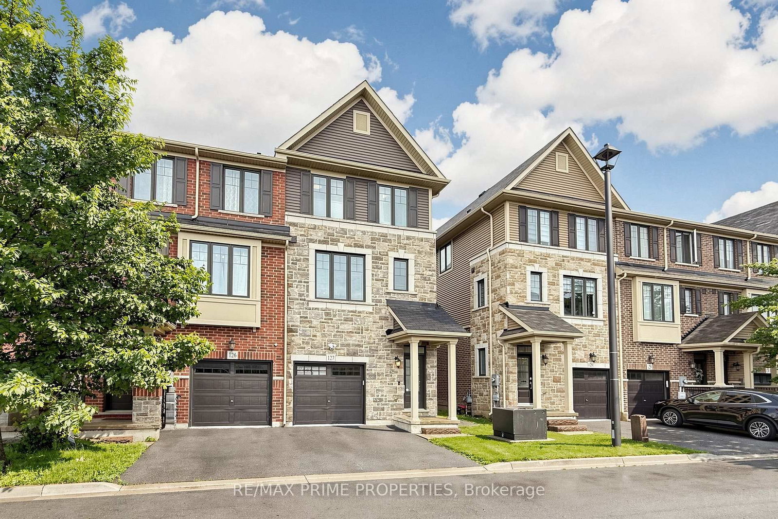 1890 Rymal Road #127 - Att/Row/Townhouse in Rural Glanbrook