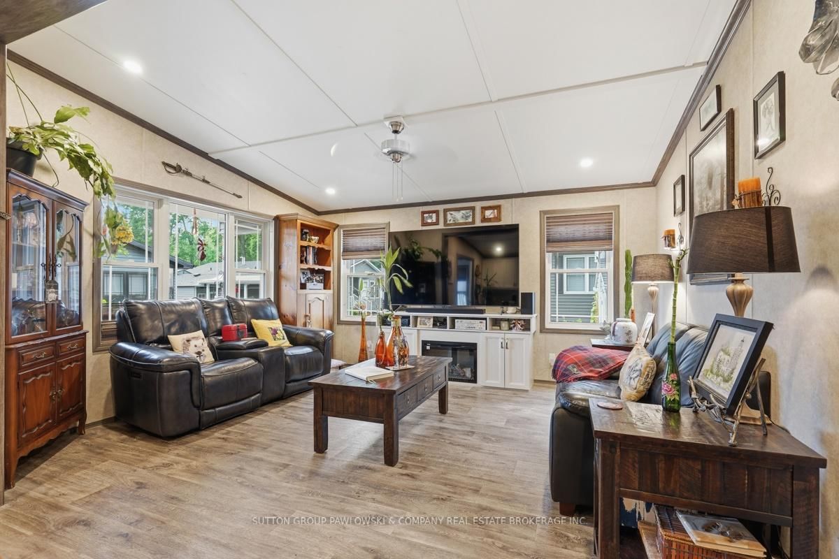 22790 Amiens Road • #116 • Middlesex Centre, ON photo 6