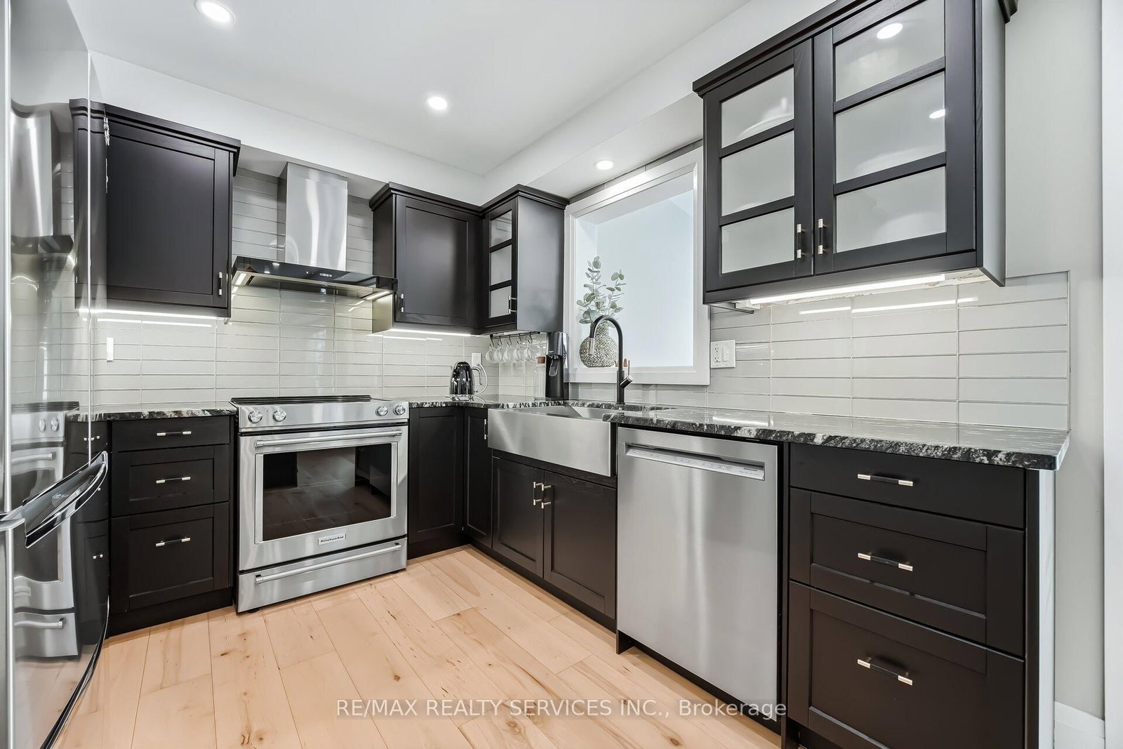 25 Gaydon Way • Brantford, ON photo 17