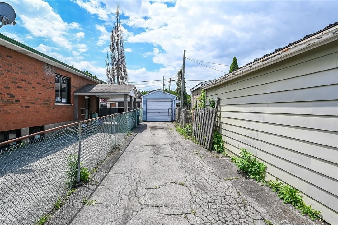 184 London Street N • Hamilton, ON photo 37
