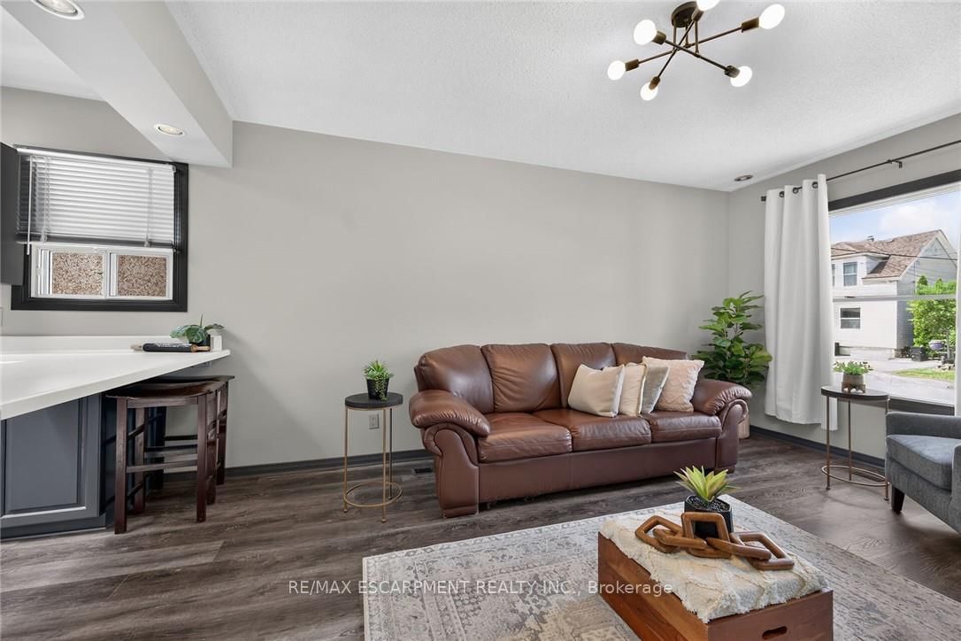 184 London Street N • Hamilton, ON photo 8