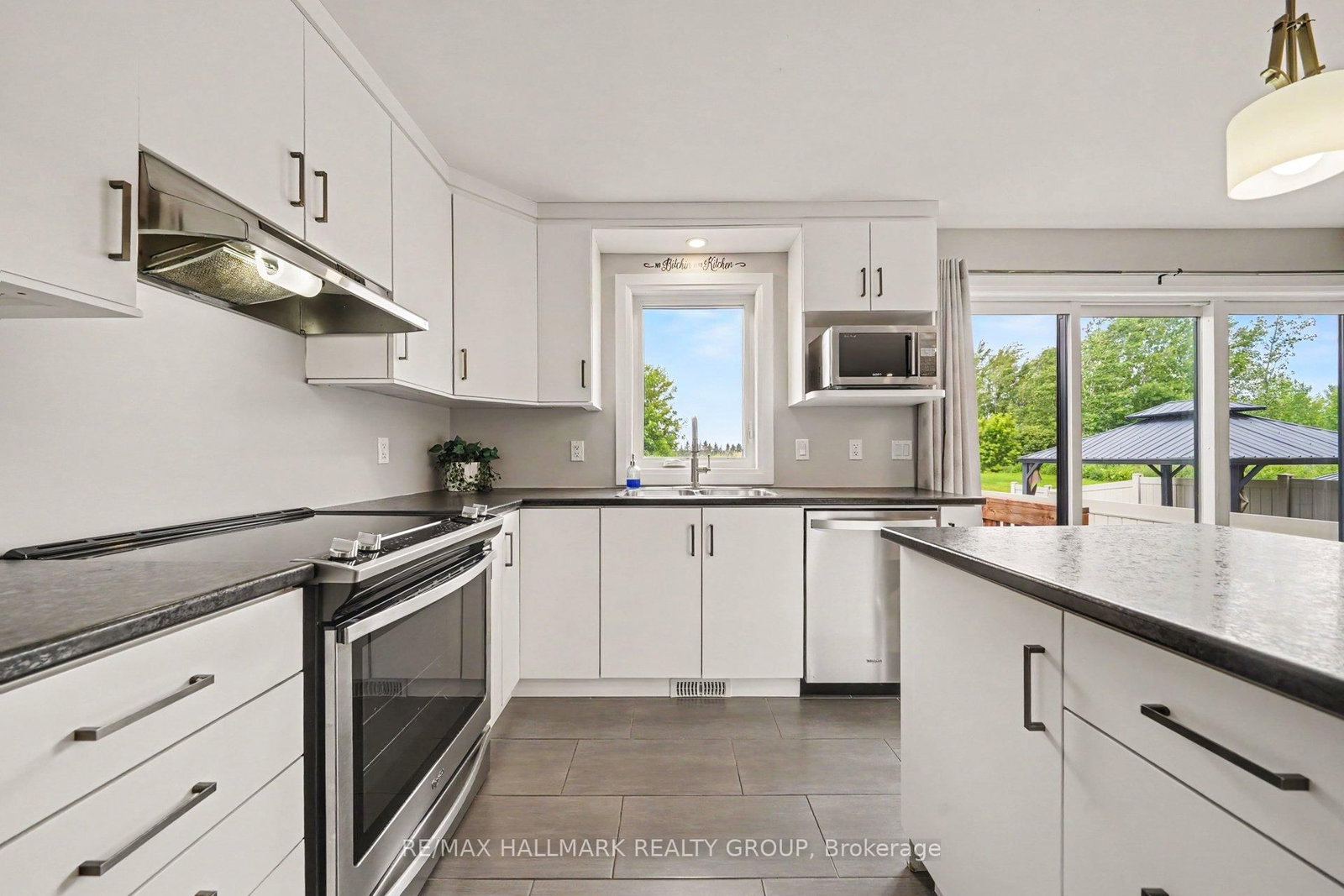 307 Belfort Street • Russell, ON photo 13