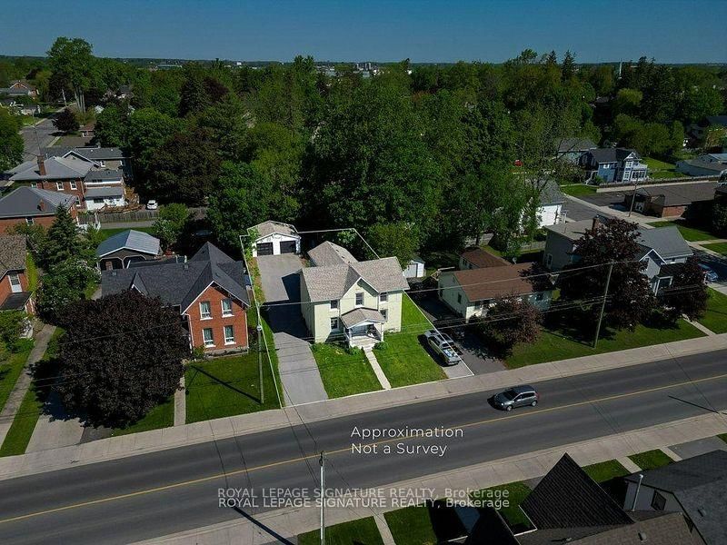 143 Dundas Street W