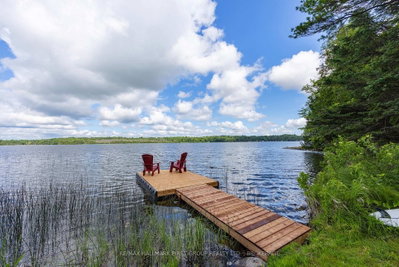 812 Buck Hollow Lane • Leeds and the Thousand Islands, ON photo 5