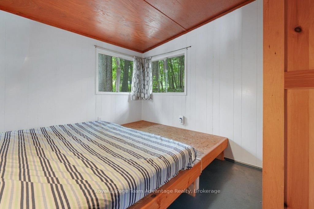 3 N Poachers Point • Carling, ON photo 22