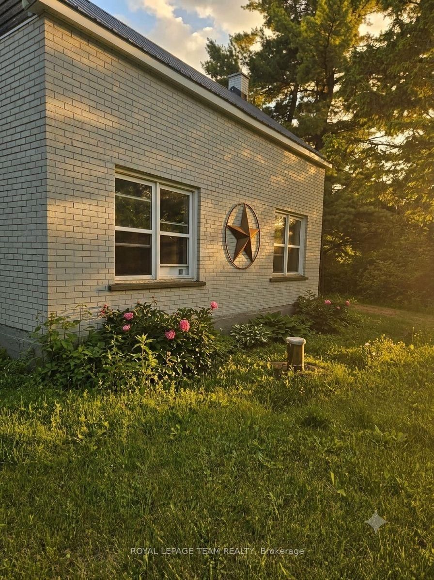 21896 Concession Road 10 Road • South Glengarry, ON photo 1
