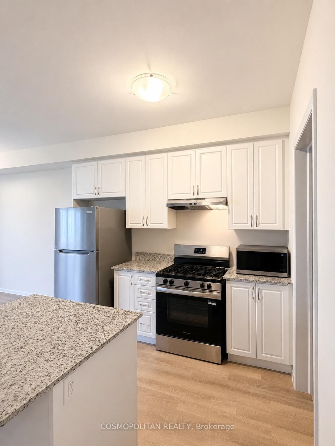 111 Sanders Road • Erin, ON photo 4