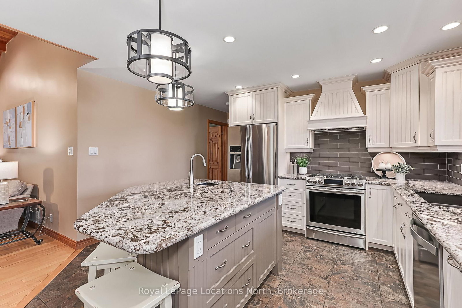 828530 Mulmur-Nottawasaga Townline • Mulmur, ON photo 17