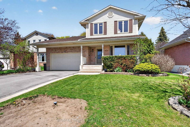 825 SOMERSET Crescent