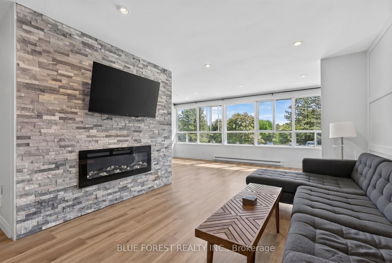 Unit 202 — 600 Grenfell Drive, London North